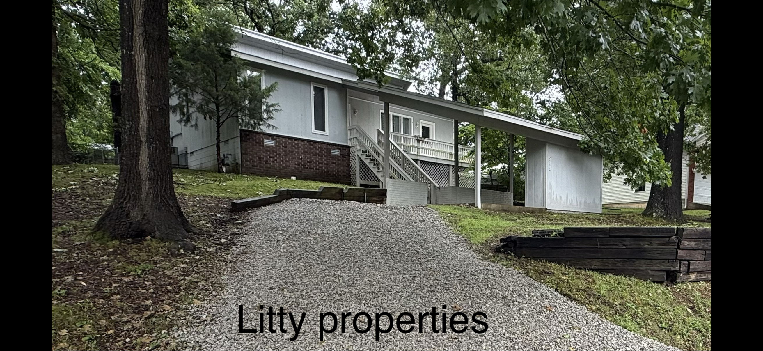 943 Redwing Trail